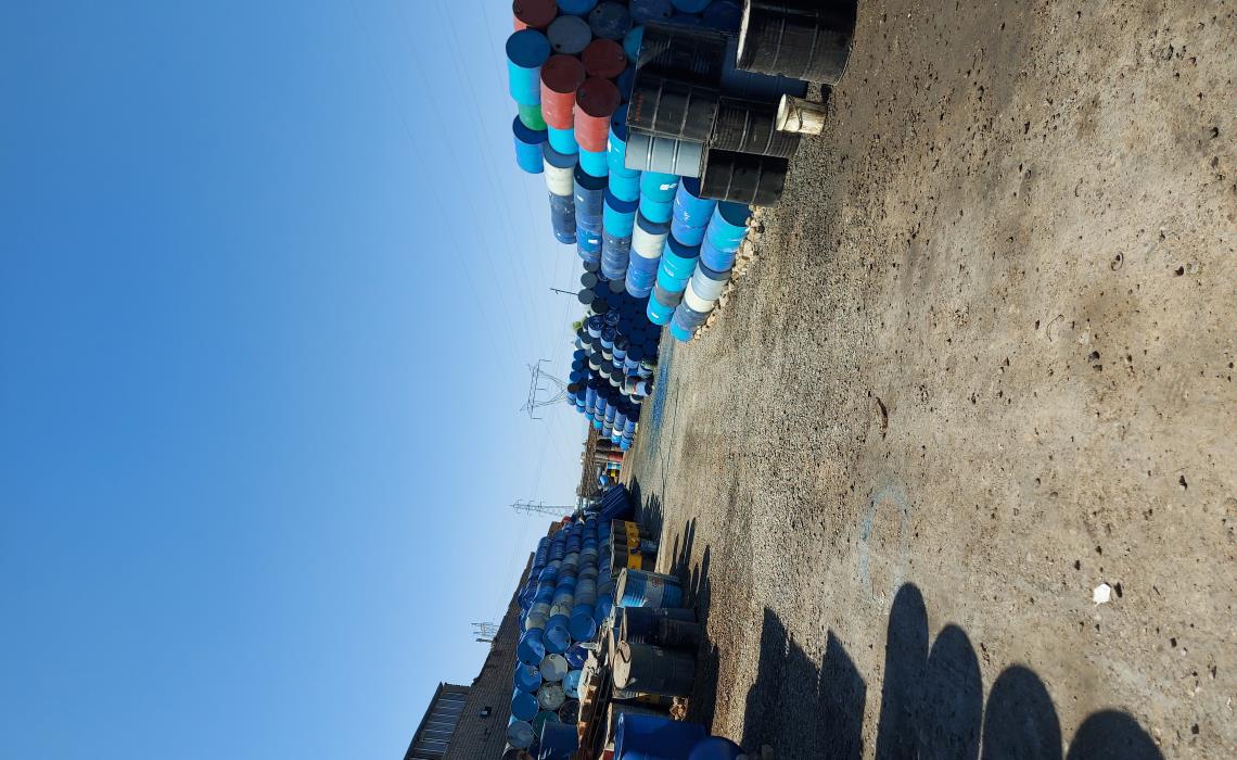 نمای انبار
